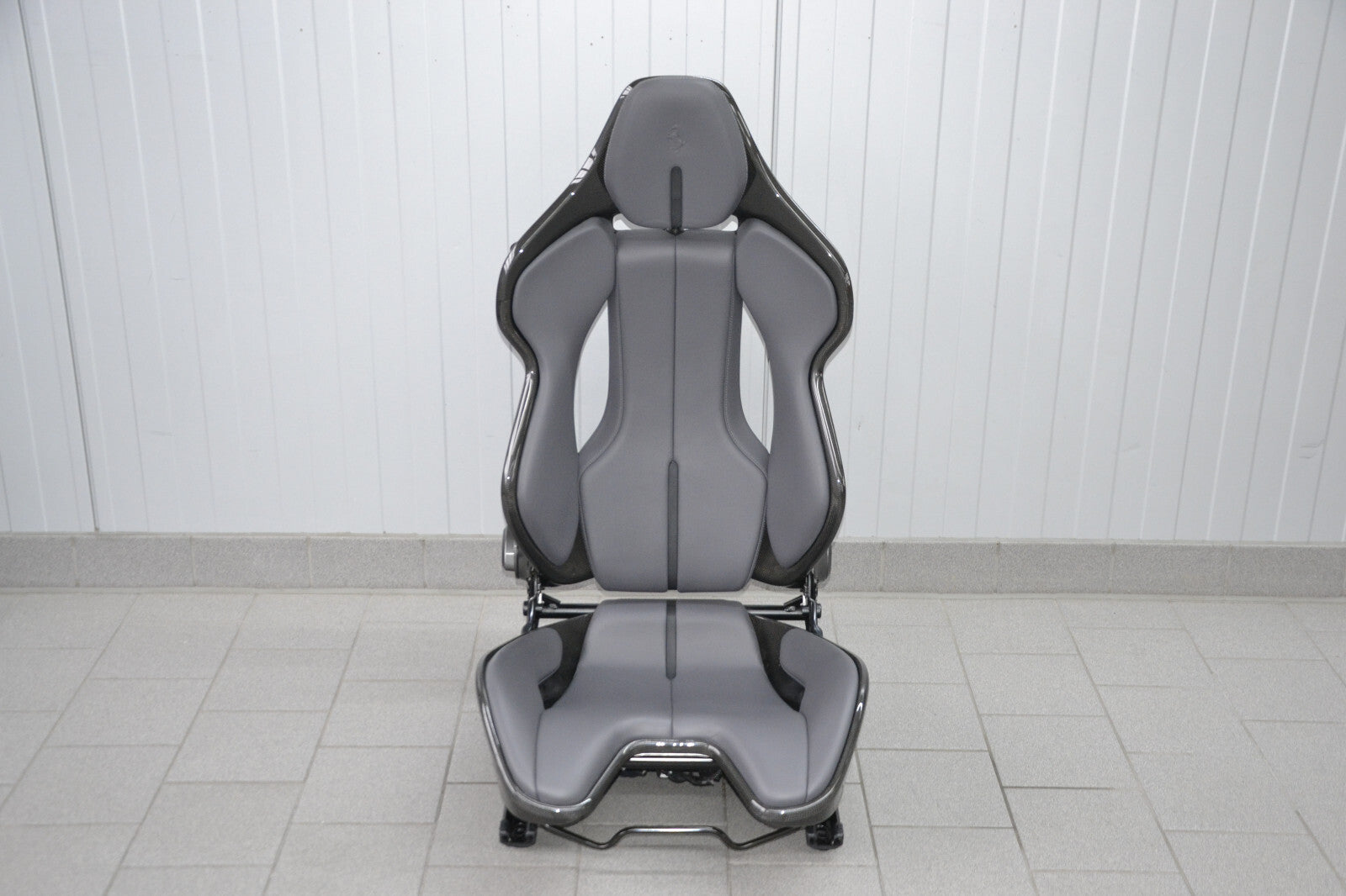 FERRARI SF90 Dry Carbon Fiber Customizable  Bucket Seats