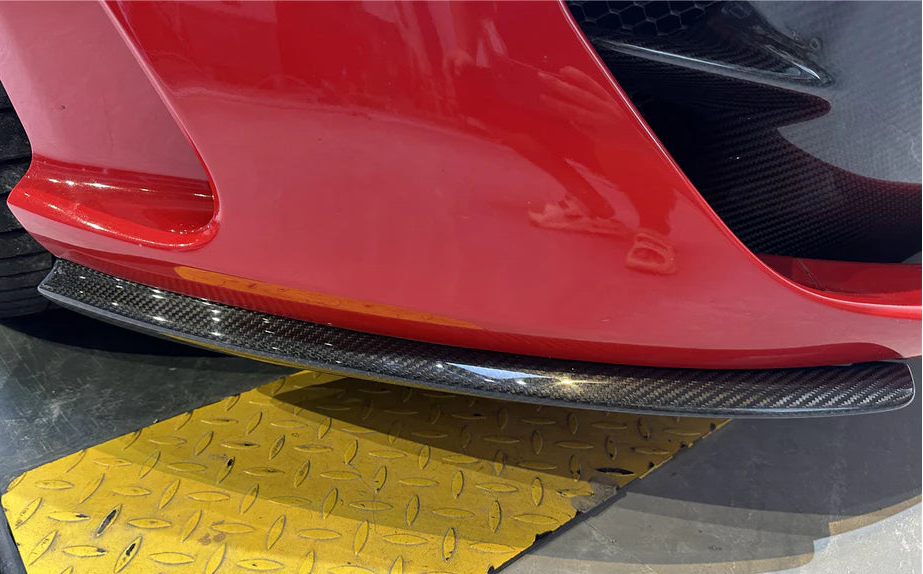 FERRARI 812 Dry Carbon Fiber Side Splitter