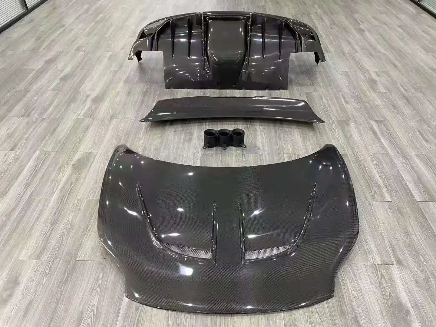 FERRARI 458 Carbon Fiber Vorstein Style Body Kit