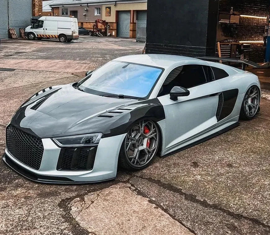 AUDI R8 Carbon Fiber Hood