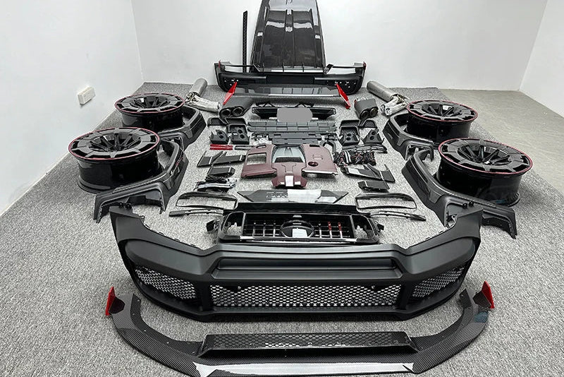 MERCEDES G-Wagon Partial Carbon Fiber Rocket 900 Style Body Kit