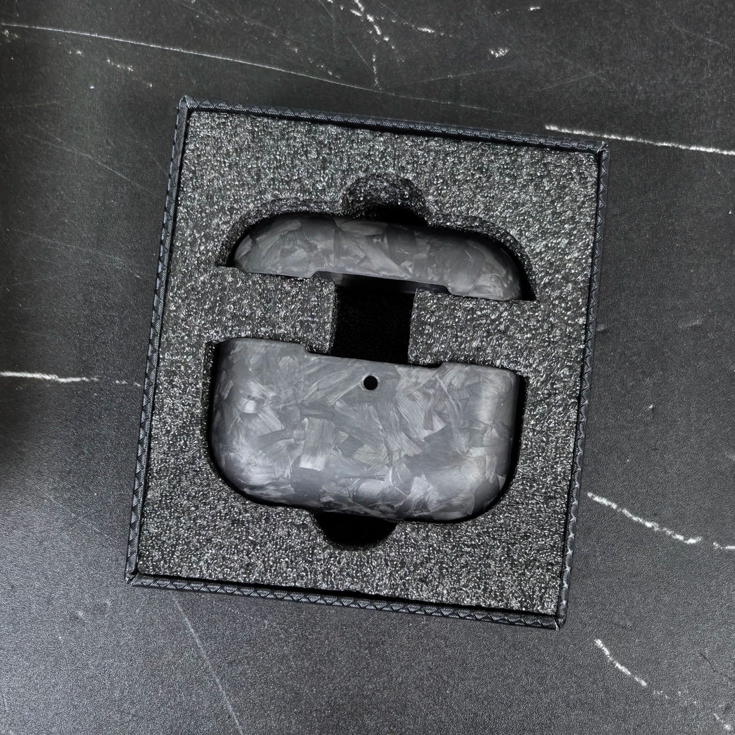 Apple AirPods Carbon Fiber Case