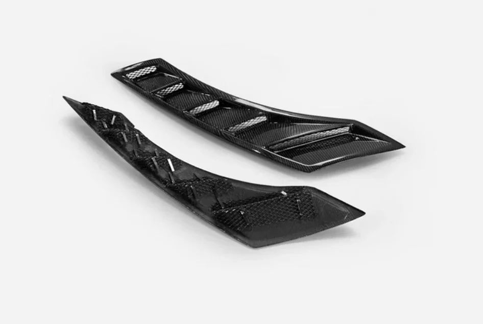 NISSAN R35 Carbon Fiber Front Fender Vent Trim