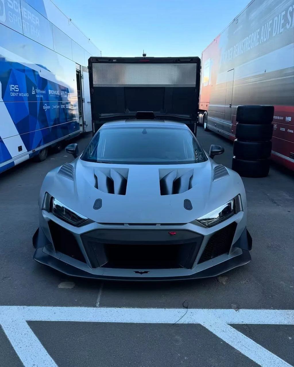 AUDI R8 Carbon Fiber GT3 Style Body Kit