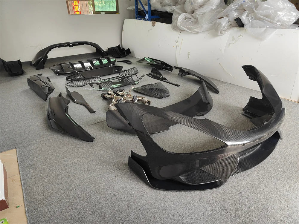 MCLAREN 720S Carbon Fiber 765LT Body Kit
