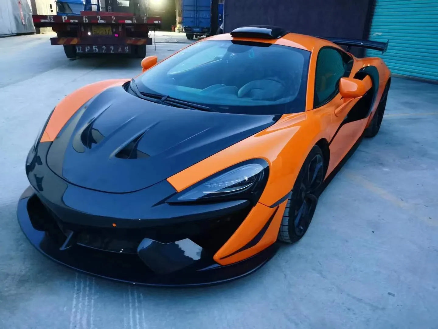 MCLAREN 570S Carbon Fiber GT4 Body Kit
