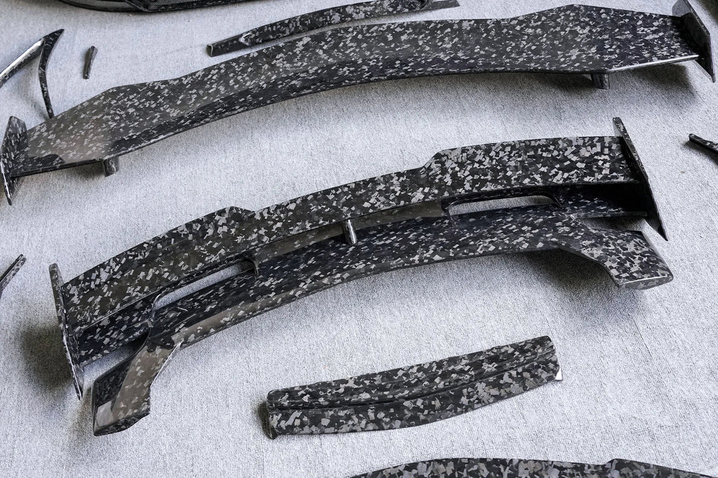 LAMBORGHINI URUS Forged Carbon fiber Wide Body Kit