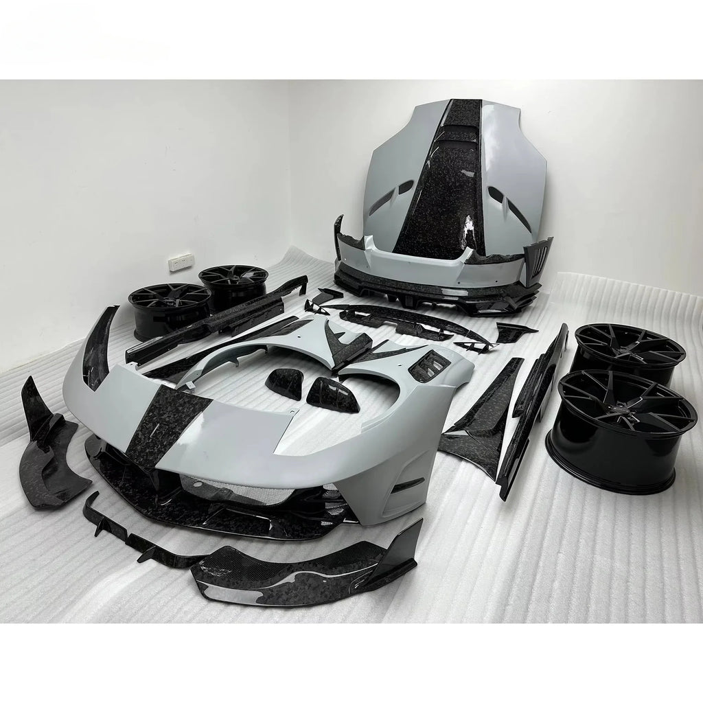 FERRARI 812 Partial Dry Forged Carbon Fiber Mansori Style Body Kit