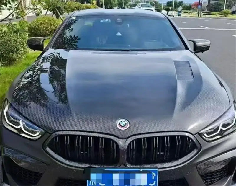 BMW F92/F93 Carbon Fiber V Style Engine Hood